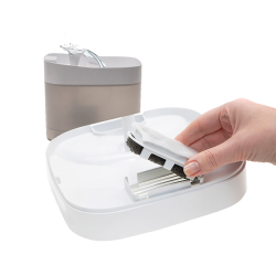 Comfy CatSpring vandens...