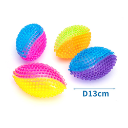 Nobleza šviečiantis, spygliuotas kamuoliukas šunims, 13 cm